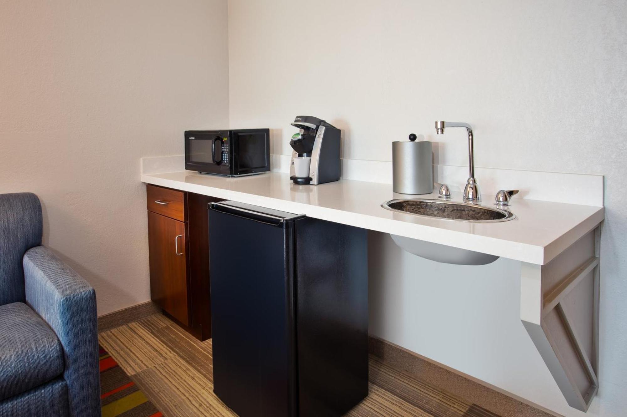 Holiday Inn Express Hotel&Suites Rochester Webster, an IHG Hotel Exterior foto